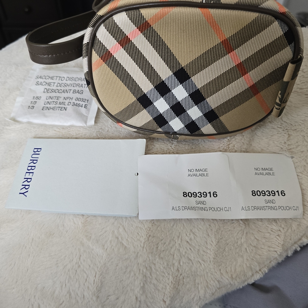 Burberry Beige and Black Checkered Shoulder Bag - Picture 5 of 5